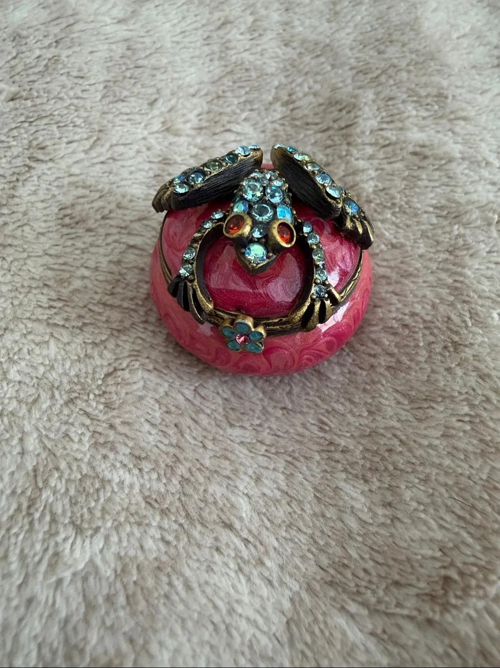 Jay Strongwater rare fuchsia round enamel trinket box with Swarovski crystals